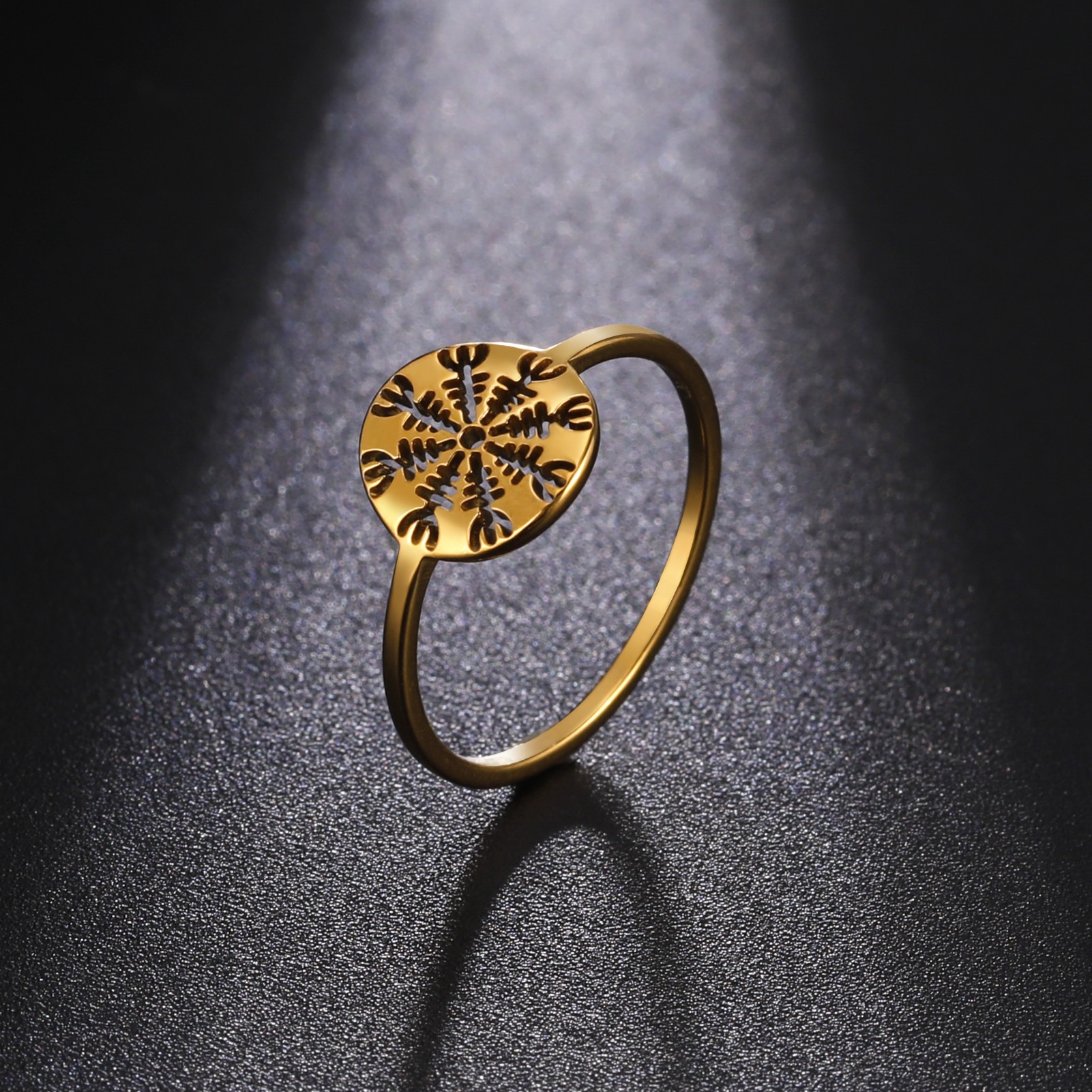 E-commerce Jewelry Cutting Hollow Viking Compass Shape Ring18k Real Gold Plated Stainless Steel Ring