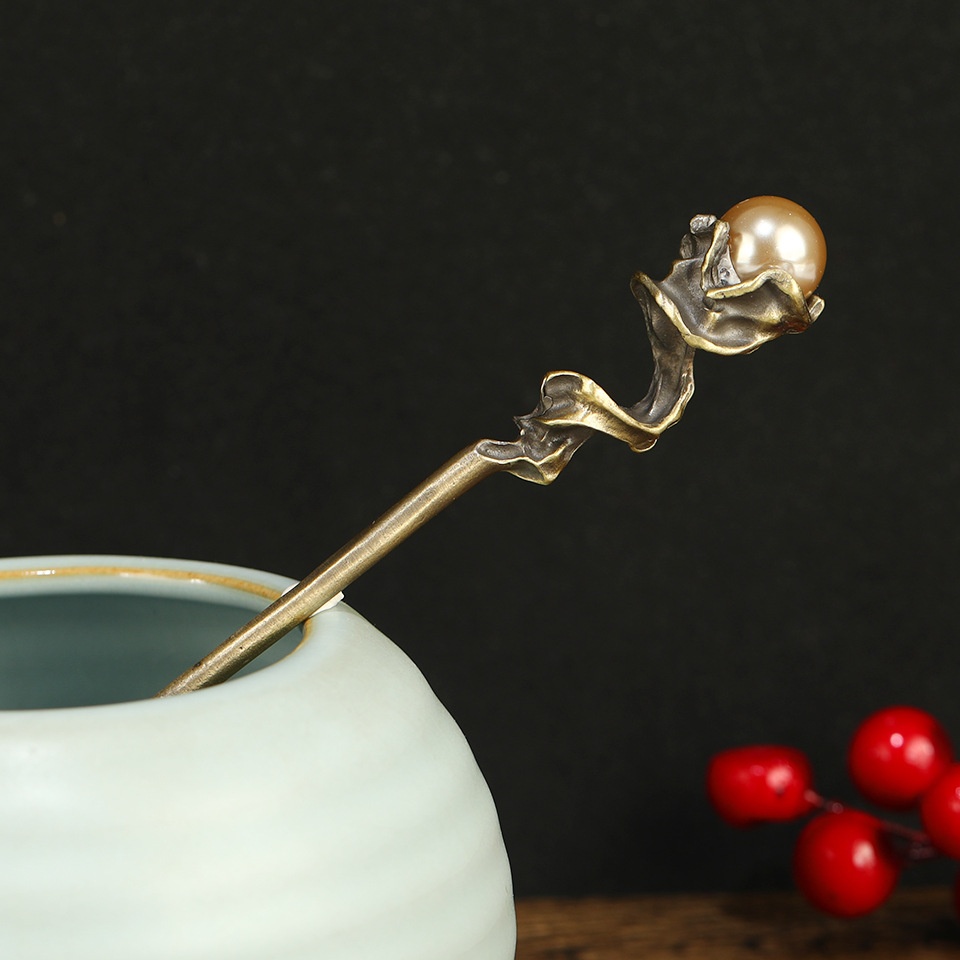 Style Ancient Bronze Pearl Hairpin High-end Women's Hairpin Retro Simple Cold Style Daily Headdress