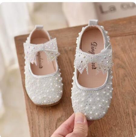 Autumn Korean Version Girls Princess Shoes Spring And Autumn Children's Dance Round Head Crystal Leather Shoes Soft Bottom Single Shoes