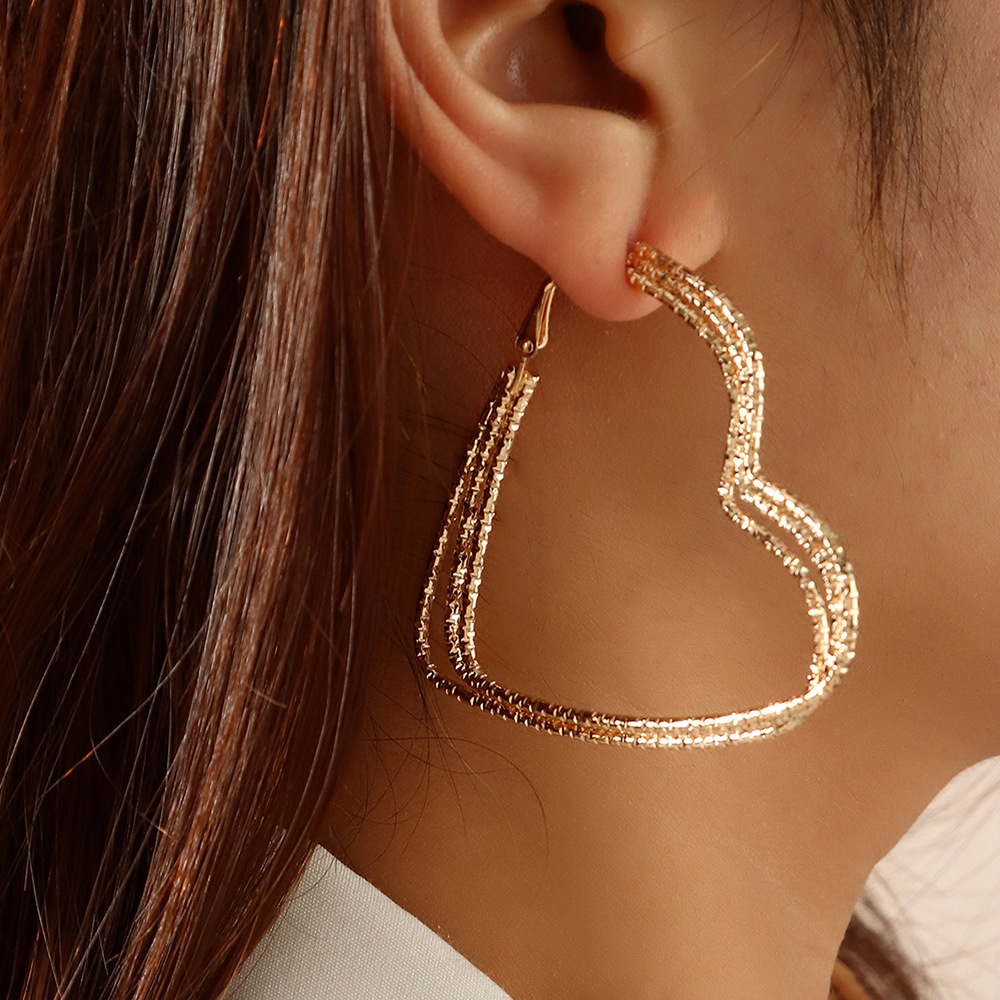 EZ4055 Earrings Exaggerated Geometric Love Earrings Korean Version Simple Temperament Long Peach Heart-shaped Earrings For Women