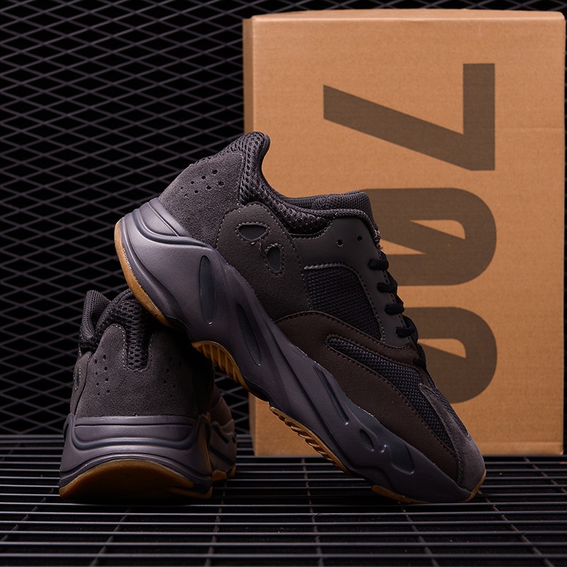 700 Putian Directly Supplies Men's Sports Shoes Soft Surface Leather Mesh Splicing Thick Bottom Non-slip Wear-resistant