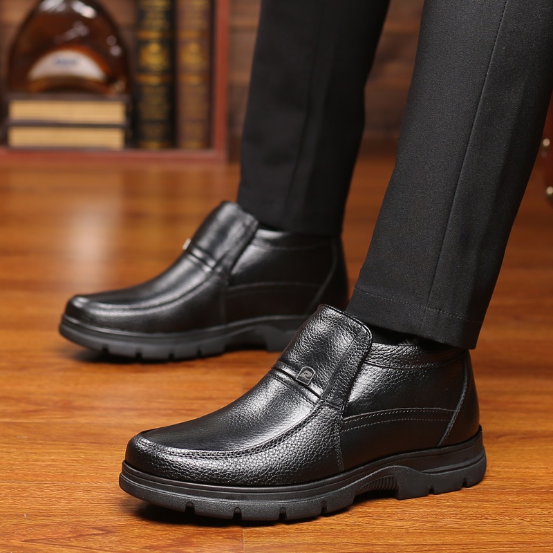 Men's Winter Leather Casual High-top Shoes Men's Cotton Shoes For Middle-aged And Elderly People To Keep Warm And Velvet Dad Shoes Extra Large Size