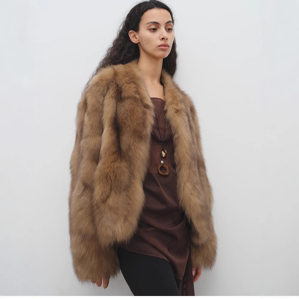 Artificial Blue Fox Fur Smudged Frost Color V-neck Short Fox Fur Coat For Women