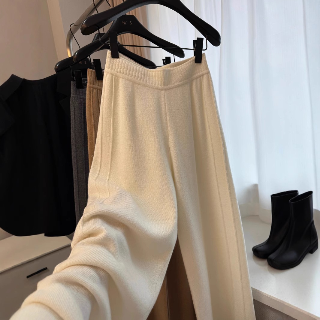 Autumn And Winter Cashmere Knitted Wide-leg Pants For Women High Waist Drape High-end Slim Thickened Floor-length Casual Pants For Outer Wear