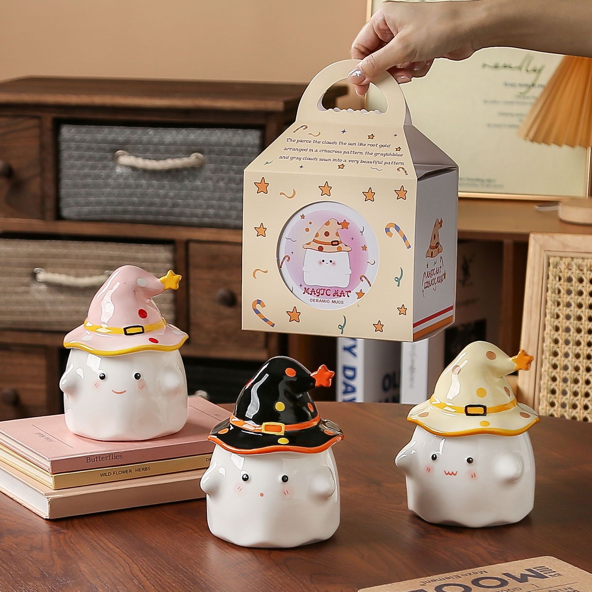 Cute Ghost Ceramic Mug With Lid–Adorable Cartoon Design Cup