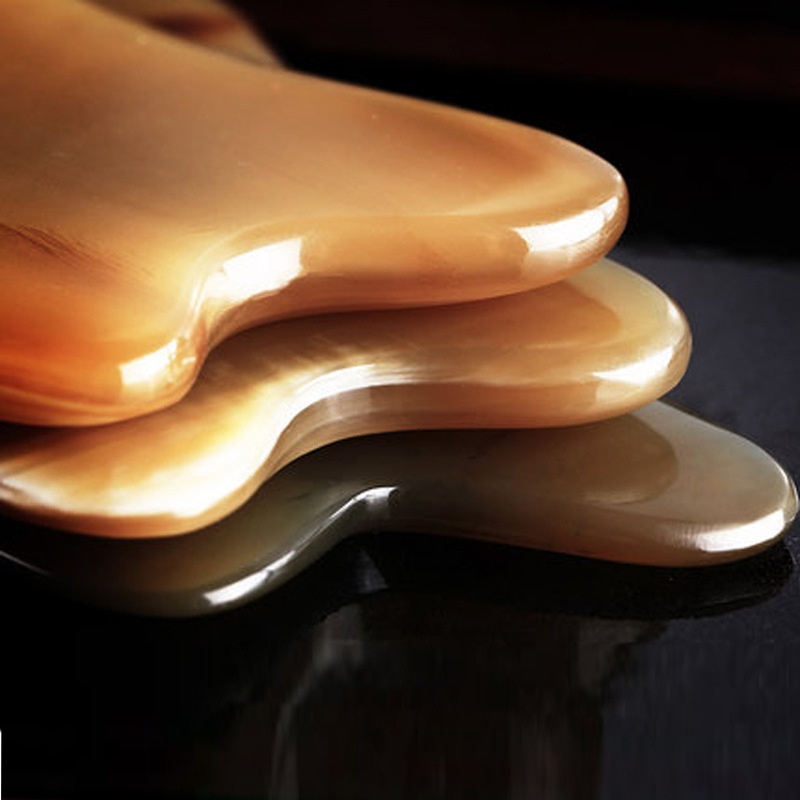 Natural Horn Scraping Piece Facial Meridian Pulling Tendon Beauty Scraping Board Horn Triangle Scraping Board