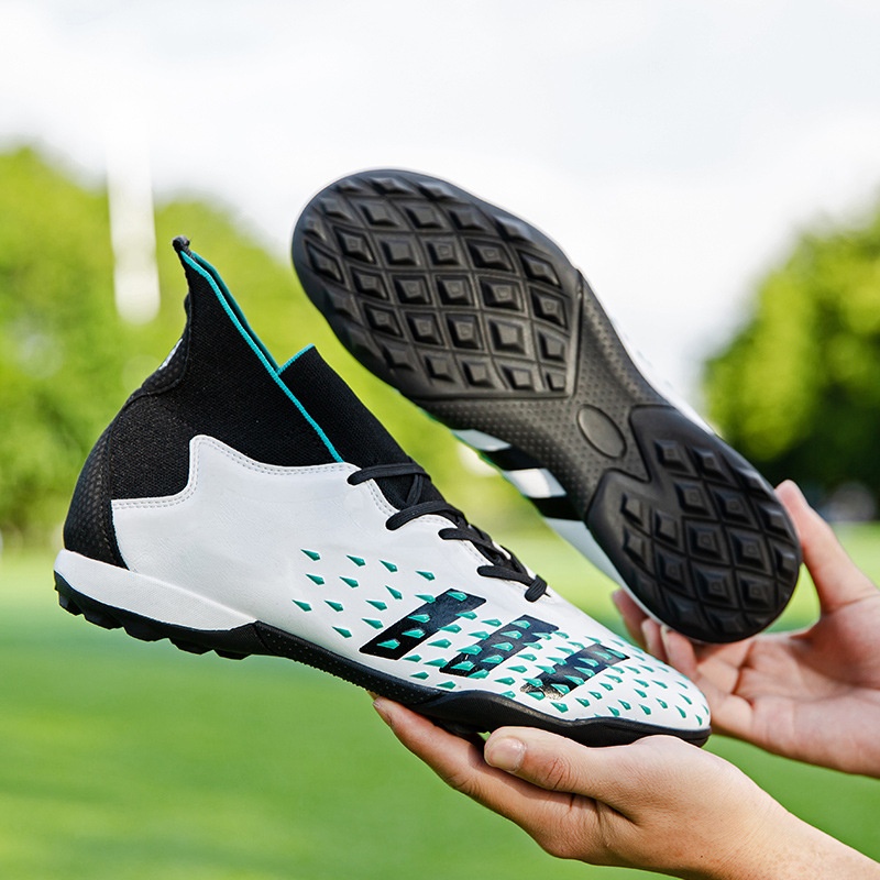 Men's High-top Football Shoes Autumn Broken Nail Children's Professional Training Shoes Non-slip Wear-resistant Breathable Sports Shoes