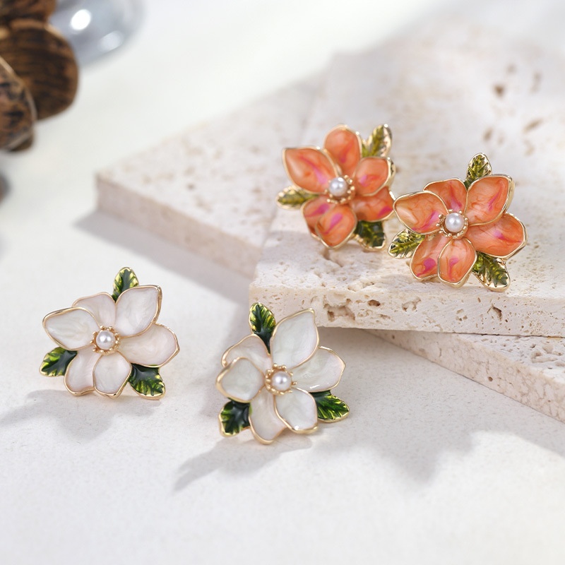 Silver Needle Oil Drop Flower Earrings French All-match Gardenia Enamel Pearl Earrings Personality Light Luxury Leaf Earrings