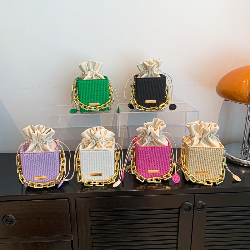 Summer Fashion Chain Handbag Shoulder Slung Small Square Bag Women's Bag Support A Large Number Of Mixed Batch