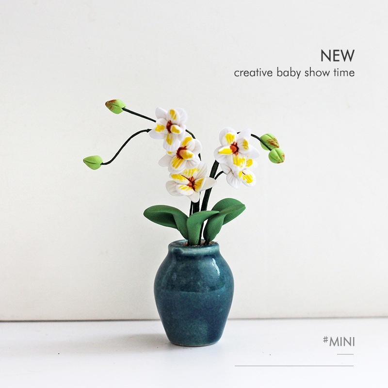 Miniature Garden Scene Shooting Props Model Doll House Accessories Clay Mini White Magnolia Potted K143