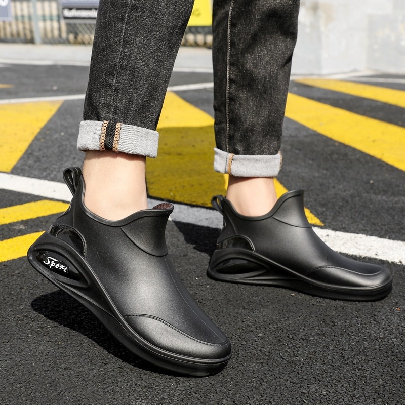 European And American Style Short Tube Rain Boots Men'sy Waterproof Non-slip Couple Outdoor Fishing Shoes Soft Bottom Rubber Shoes Water Washing Car Rain Boots