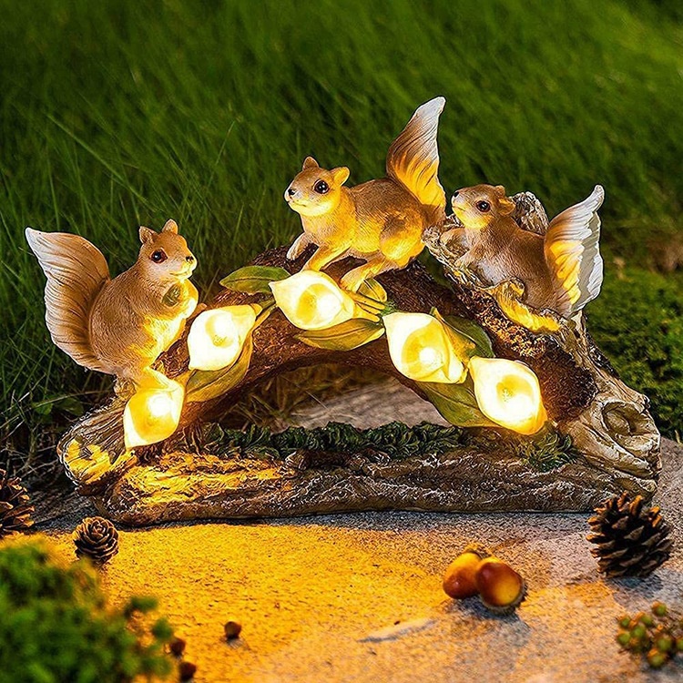 Squirrel Solar Garden Light Animal Statue Ornaments Resin Crafts Outdoor Garden Decorations