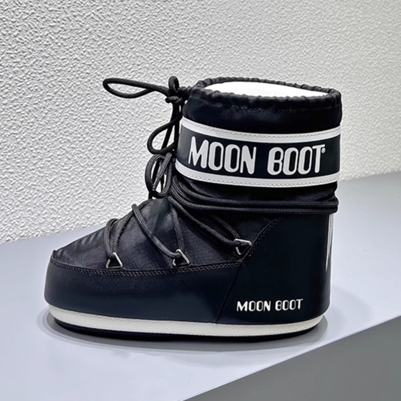 Snow Boots Women's Winter Thickened Warm Sleeve Cotton Boots Non-slip Wear-resistant Strap Bread Boots Short Boots