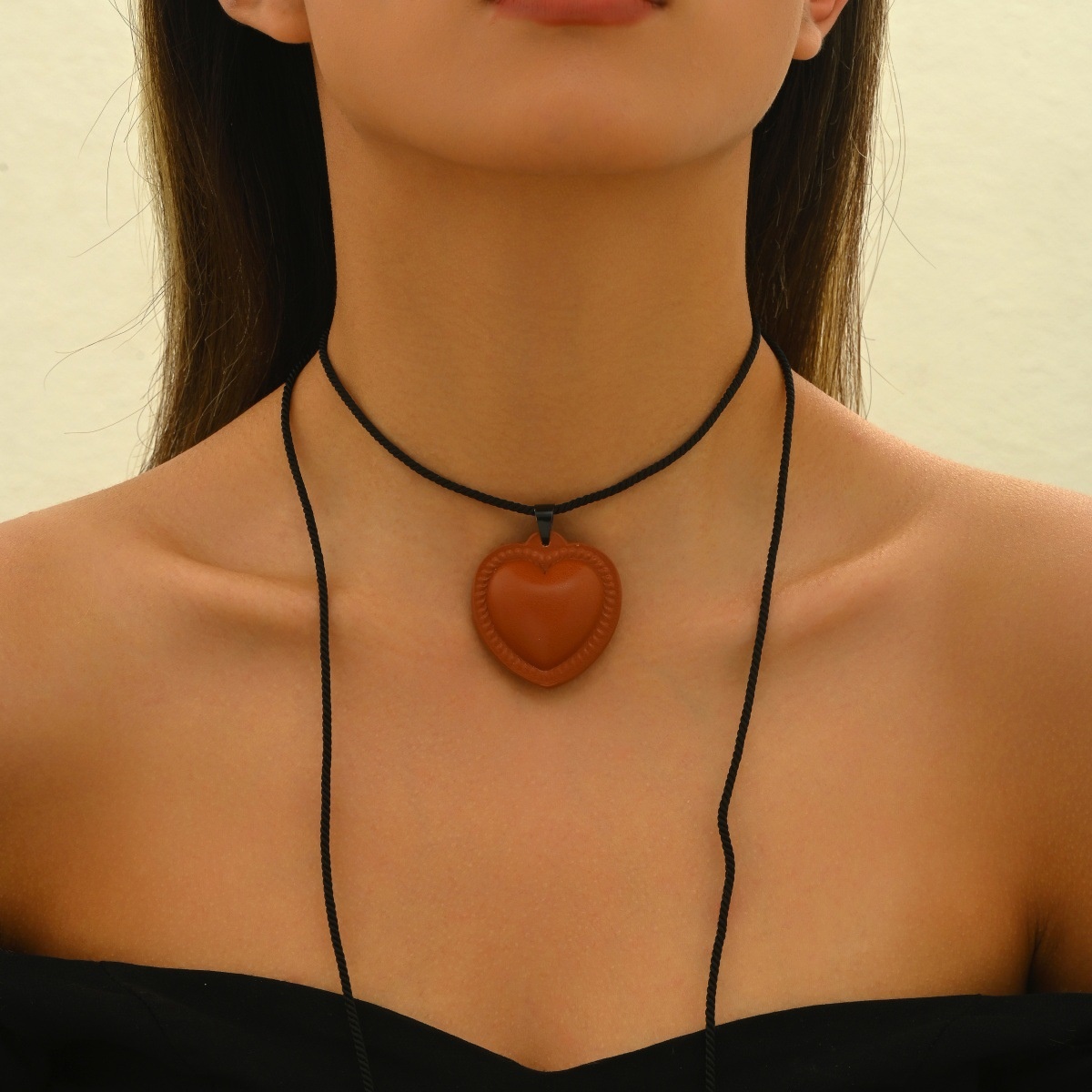 Leather Hanging Neck Magnetic Sunglasses Headphone Clip Long Necklace Women's Outdoor Travel Portable Storage Lanyard