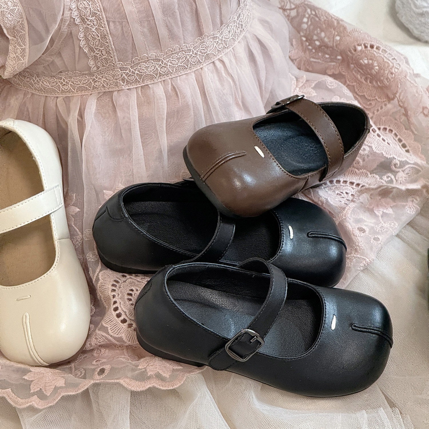 Girls Leather Shoes Spring Children's Shoes Korean Style Fashion Fake Split Toe Shallow Mouth Fashionable Girls Princess Shoes