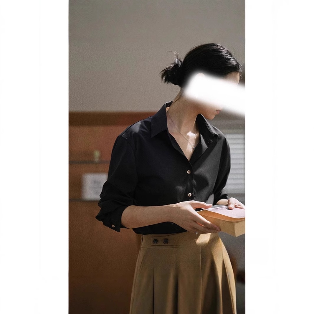 Spring And Summer Black Gold Button Classic All-match Shirt French Retro Fashion Long-sleeved Top Female High-end