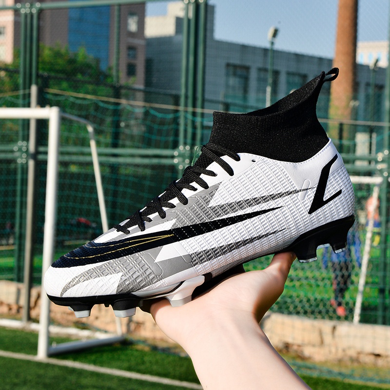 Football Shoes High Top Men's Hot-selling Shoes With Long Broken Nails For Children's Professional Training And Competition Sports Shoes