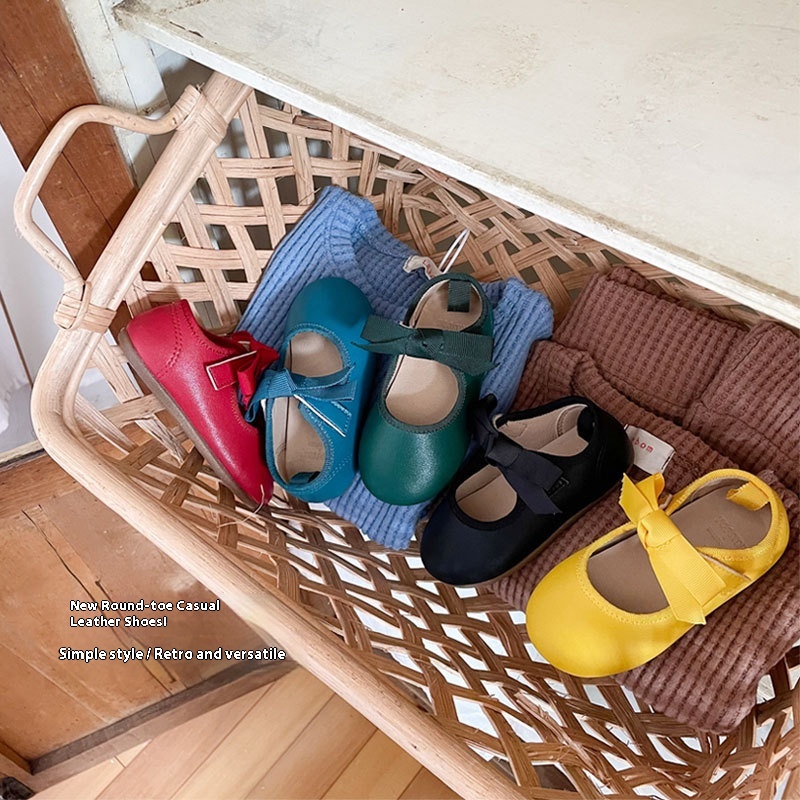 Spring Children's Leather Shoes Soft Sole Girls Dance Shoes Kindergarten Velcro Leather Shoes1608