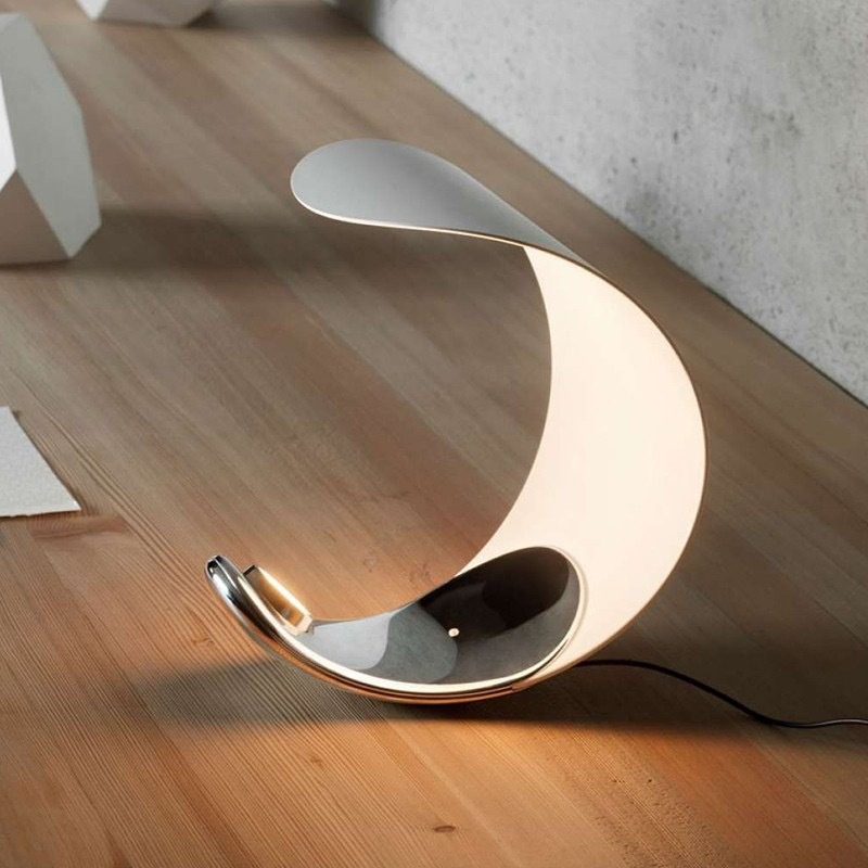 Italy Moon Table Lamp Design Simple Table Lamp Bedroom Crescent Atmosphere Touch Table Lamp Creative C-Shaped Table Lamp