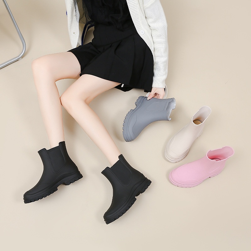 Stylish Short Rain Boots For Women