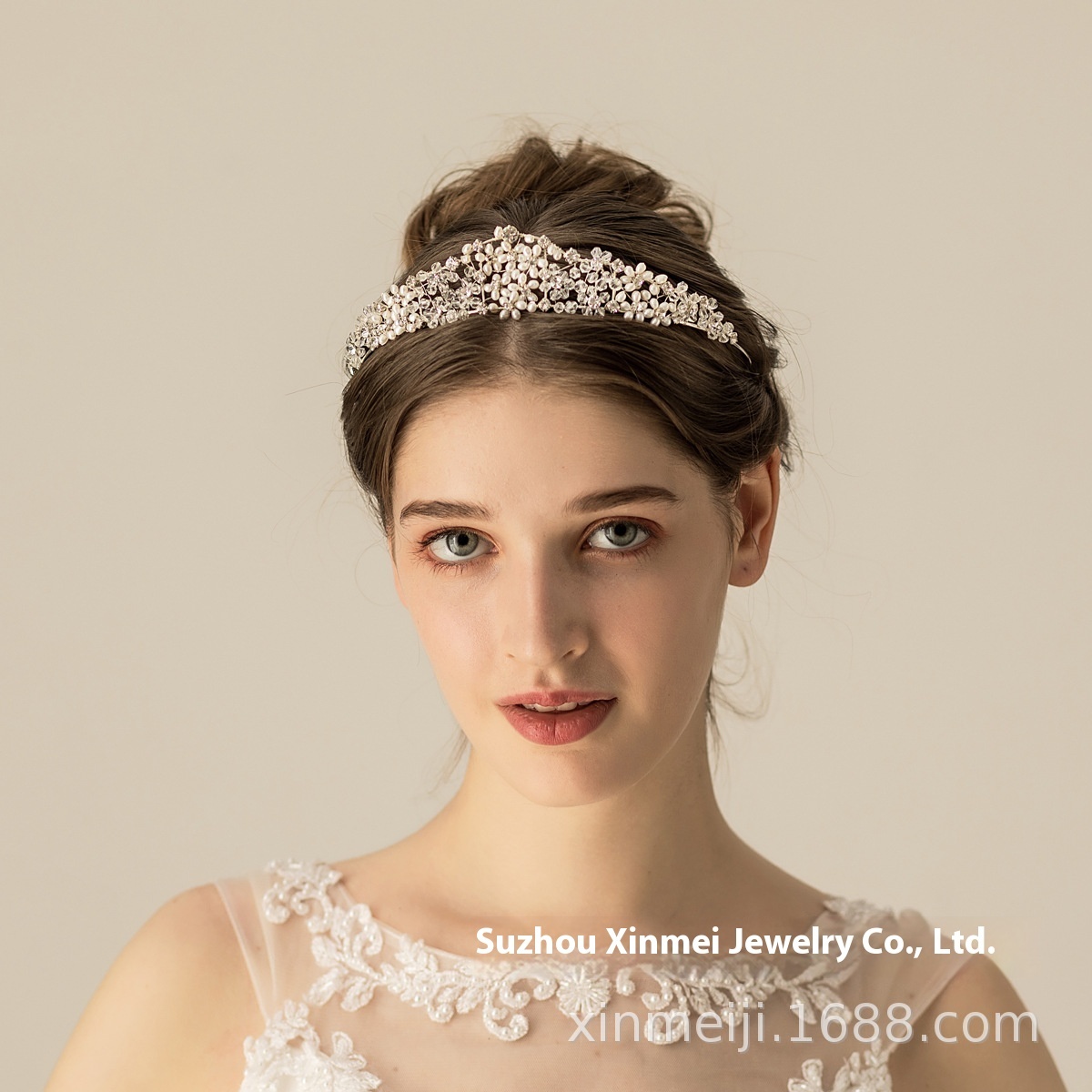 O572 Bridal Headdress Crown Exquisite Freshwater Pearl Flower Crown European And American Hair Accessories Wedding Dress Accessories