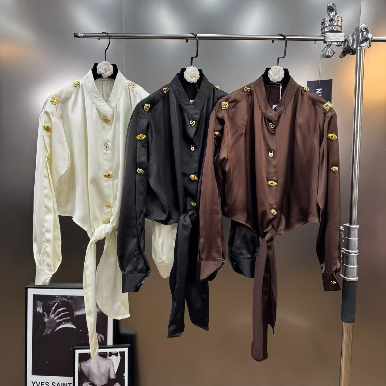 Versatile, Slimming, Retro-style Metallic Button Design, Y French-style Shirt