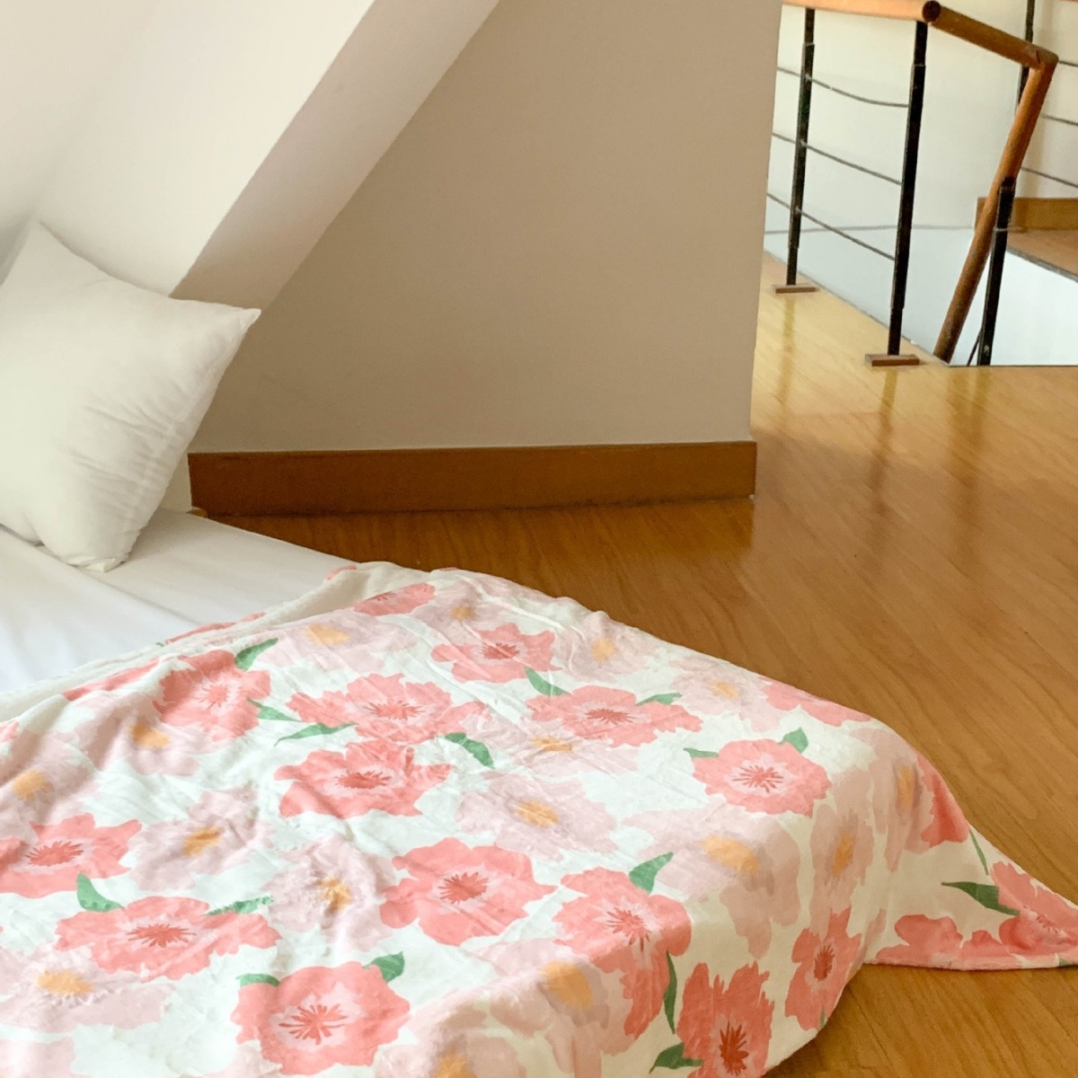 Export Quality Flannel Enlarged Thick Winter Large Blanket Soft Office Nap Blanket Sofa Cover Blanket Quilt