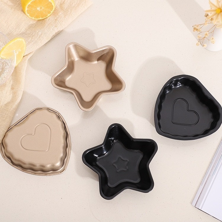Cartoon DIYLove Cake Mold Household Non-stick Peach Heart-shaped Carbon Steel Pizza Pie Plate Small Bread Baking Tools