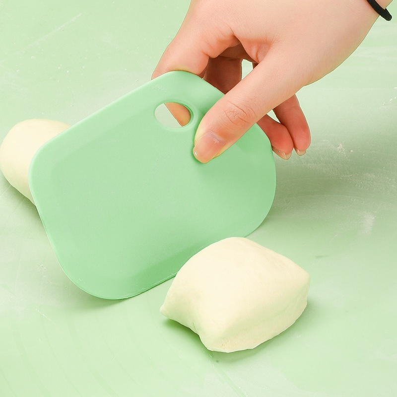 Kitchen Baking Scraper Thickened Hard Cake Cream Scraper Slice Household Kneading Dough Steamed Bun Rolling Noodle Cutting Knife