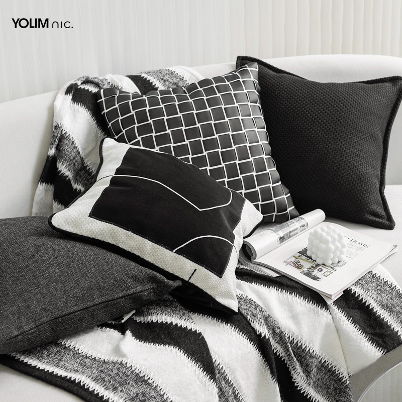 Modern Simple Living Room Sofa Black And White Pillowcase Cotton Linen Woven Leather Soft Cushion Cover Designer Cushion Bag