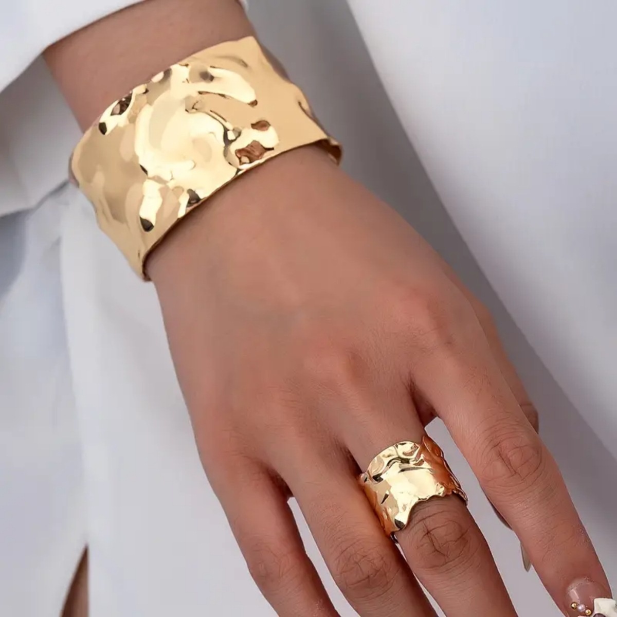 Qingdao Jewelry Bump Pattern Ring Bracelet Suit European And American Style Opening Metal Personality Simple Texture Niche