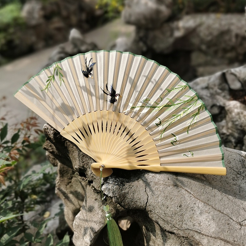 Laochangmen Suzhou Embroidery Fan Embroidery Folding Fan Ancient Fan Cheongsam Su Embroidery Double-sided Embroidery Women's Fan Chinese Style