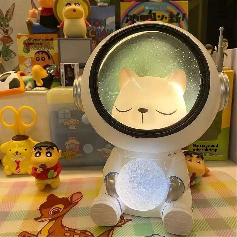 Astronaut Night Light Desktop Small Light Creative High Sense To Send Children Boys And Girls Girlfriends Valentine's Day Birthday Gift