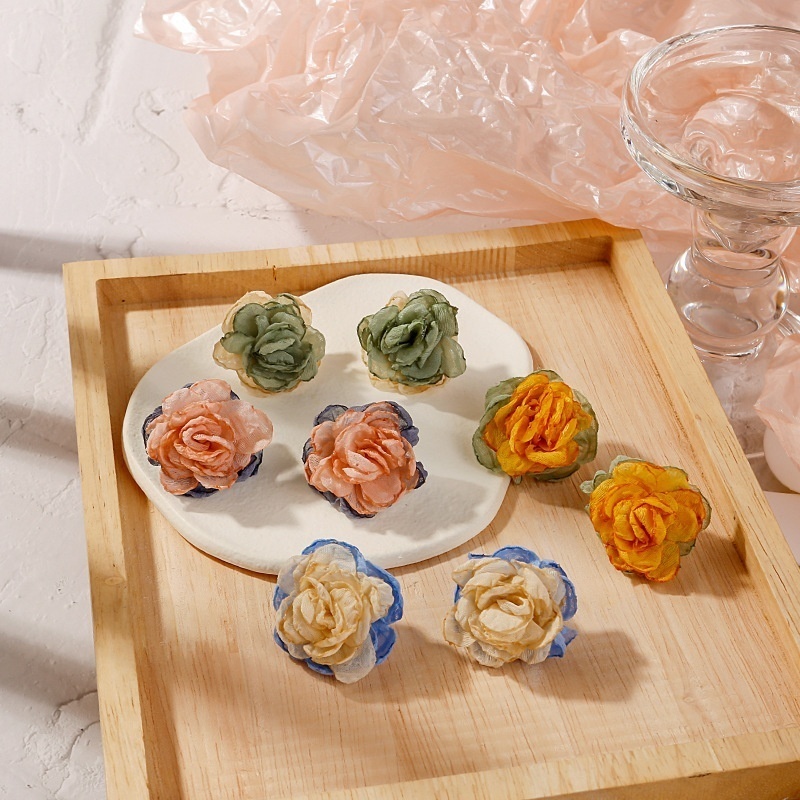 Fairy Color Contrast Atmosphere Burning Edge Lace Flower Rose Handmade Earrings Gentle Summer Hong Kong Style Earrings