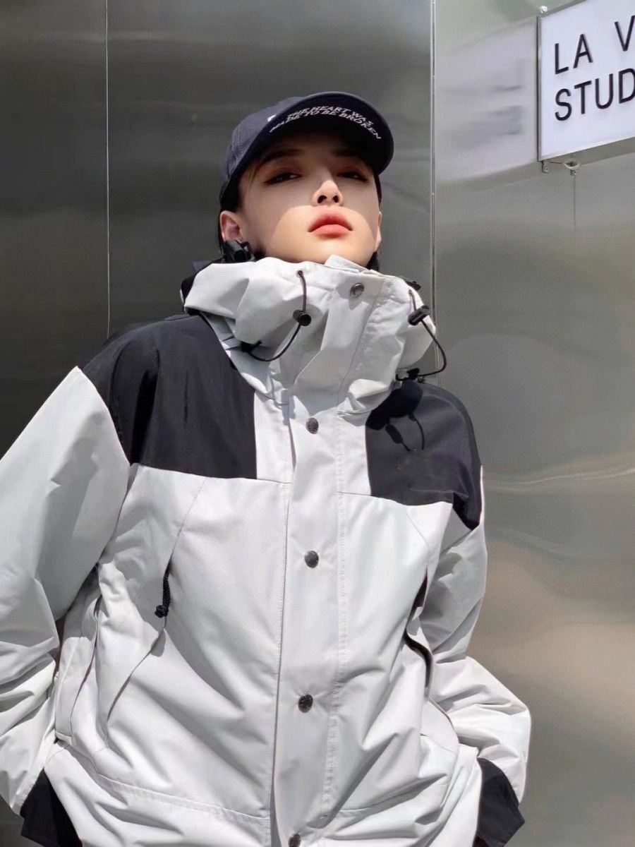 US Version Of The Three-in-one Outdoor Jacket For Mountaineering