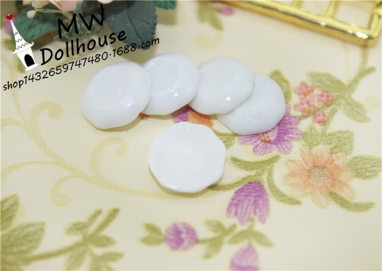 52 DOLLHOUSEMiniature Food And Play Scene Model Dollhouse Accessories Mini Ceramic White Cup And Saucer C3001