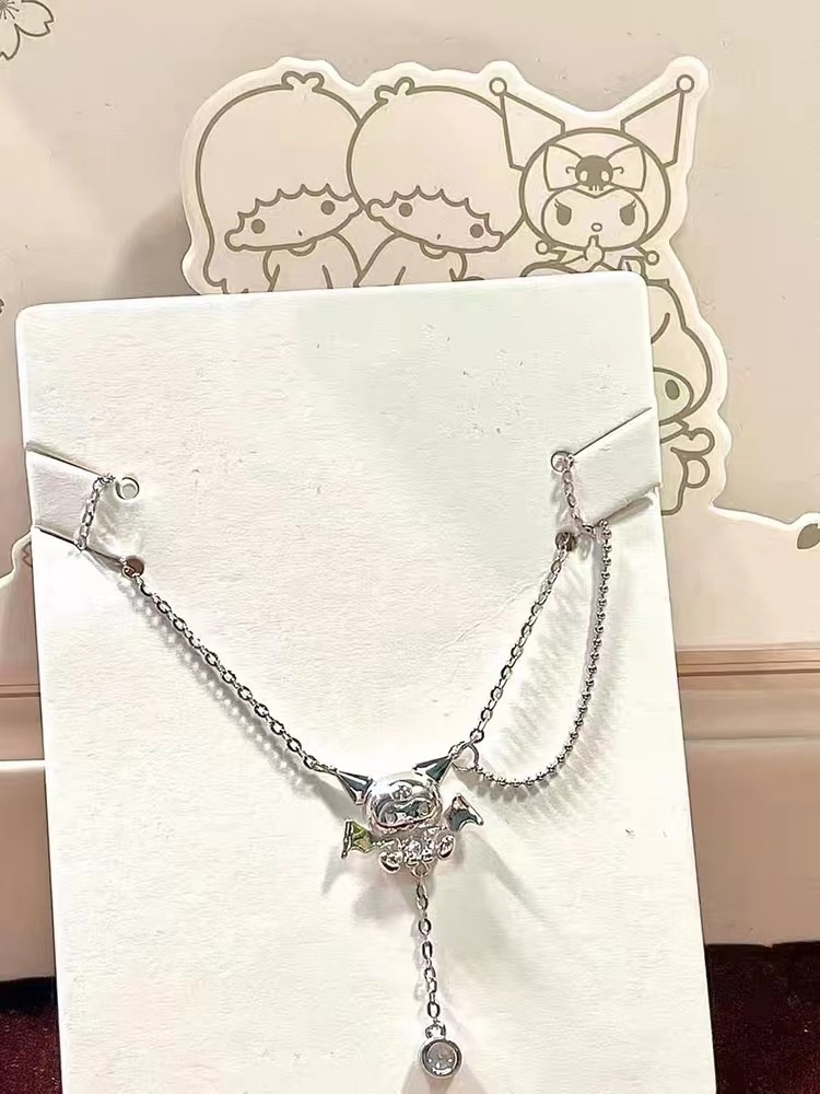 Kuromi Clavicle Chain Women's High-end Simple Light Luxury Niche Cartoon Necklace Valentine's Day Gift