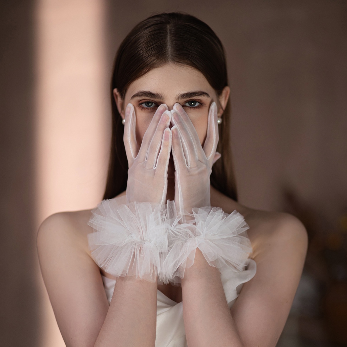 WG094 Ruffled Wedding Gloves Super Fairy White Short Bride Wedding Dress Dinner Party Gloves