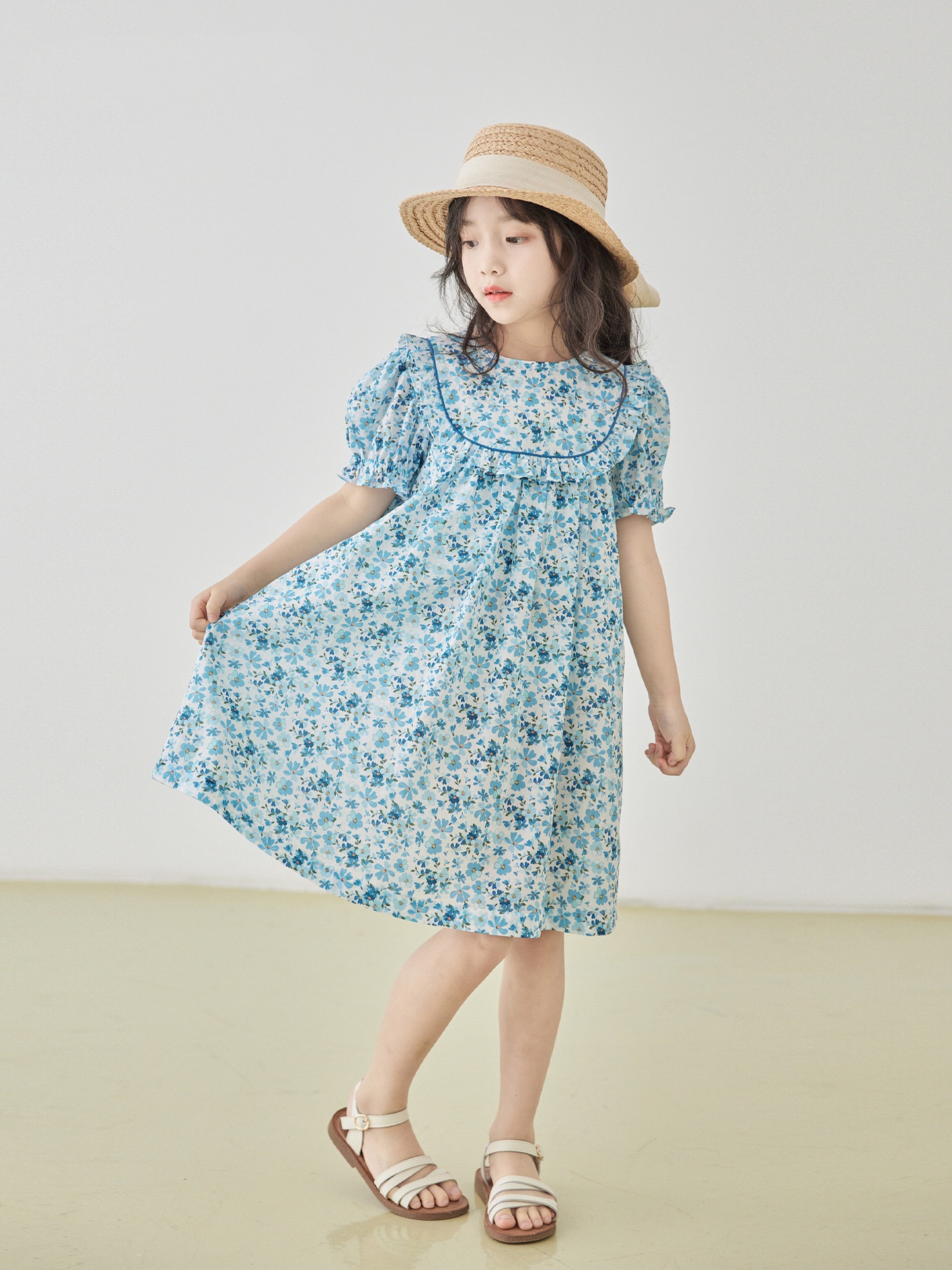Girls Spring And Summer Blue Floral Dress Korean Round Neck Sweet Flower Sleeve Princess Dress