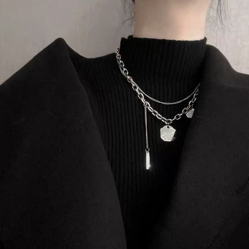 Retro YMulti-layer Necklace High-end Light Luxury Niche Design Girl Necklace Girls'Necklace Birthday Gift