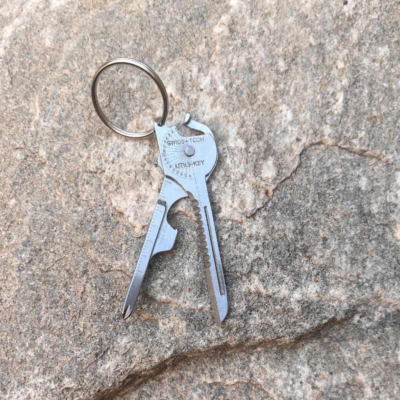 Multifunctional Portable Keychain Knife Pendant Bottle Opener Mini Emergency EDCTool Unpacking Express Unpacking Artifact