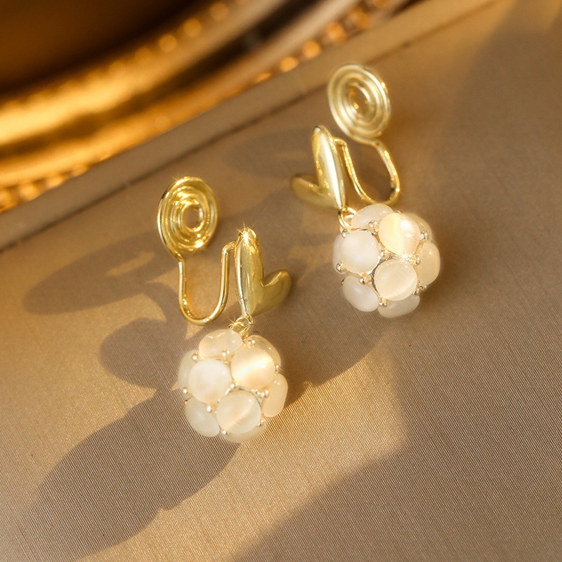 Mosquito Coil Ear Clip Cat's Eye Stone Earringsy Women's Light Luxury Niche Design Internet Celebrity Earrings Autumn And Winter