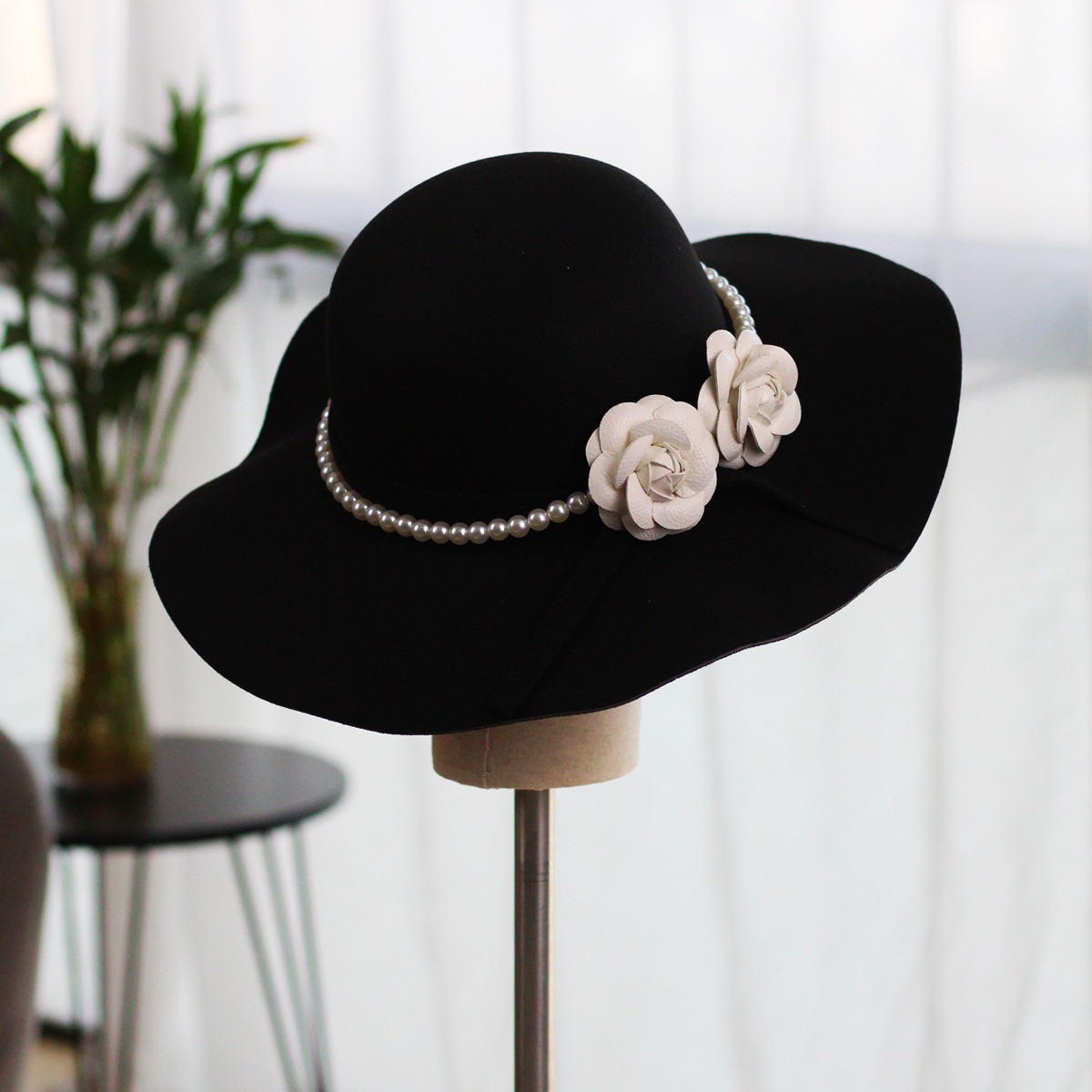 M10 French Black Topper All-match Elegant Pearl Flower Wedding Photo Fashion British Hat