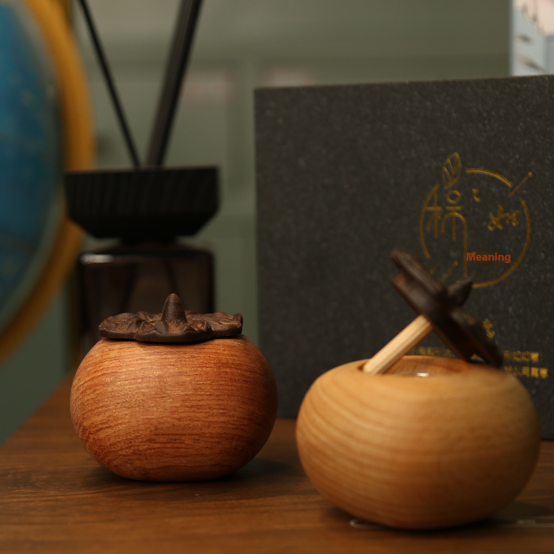 "Persimmon"Ruyi Aromatherapy Essential Oil Diffuser Portable Fragrance In The Bedroom Living Room Perfume Aromatherapy Gift Ornaments