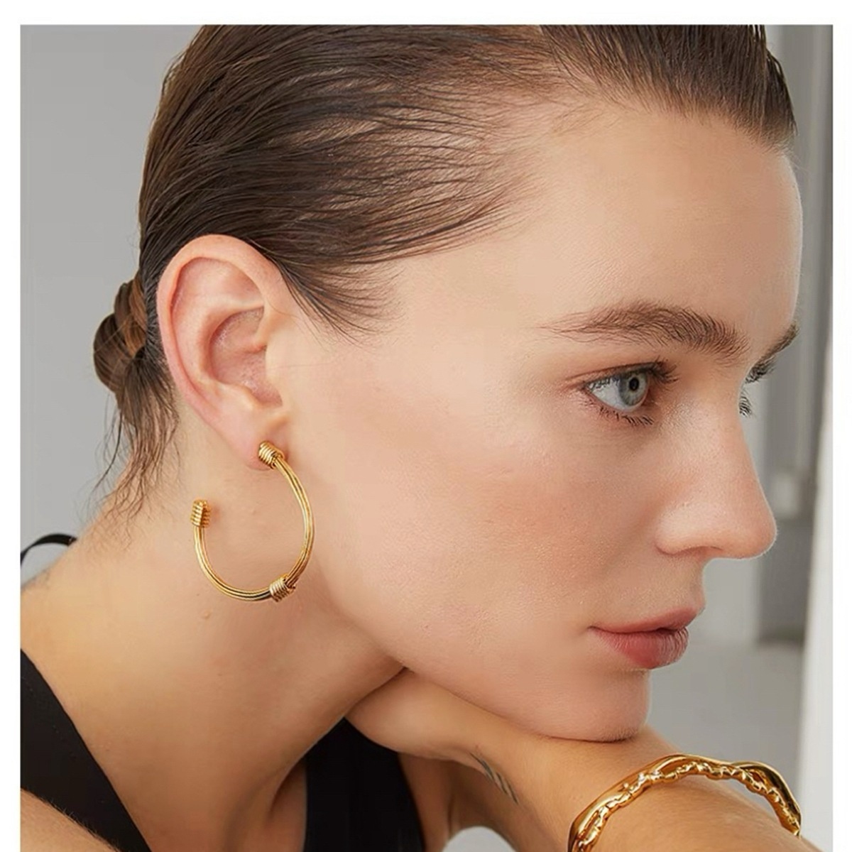 European And American Niche Simple Large C- Shaped Trajectory Wrapping Ear Ring Fashionable Classic Exaggerated Earrings Earrings 330