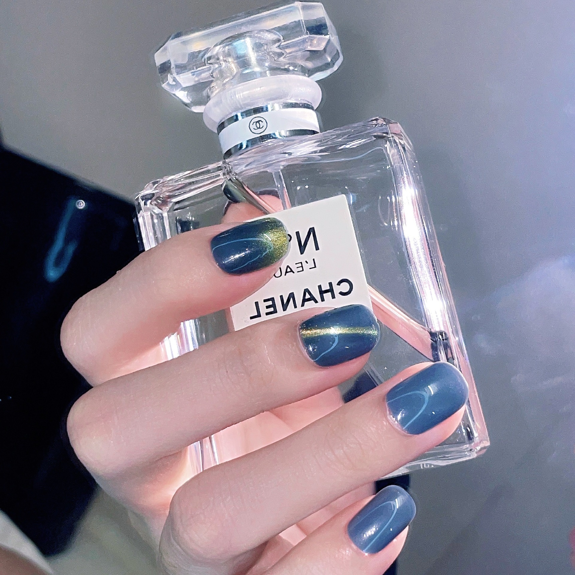 24 Pieces Of Short Square Blue Handmade Gold Cat Eye Nail Art Finished Wearable Detachable False Nails