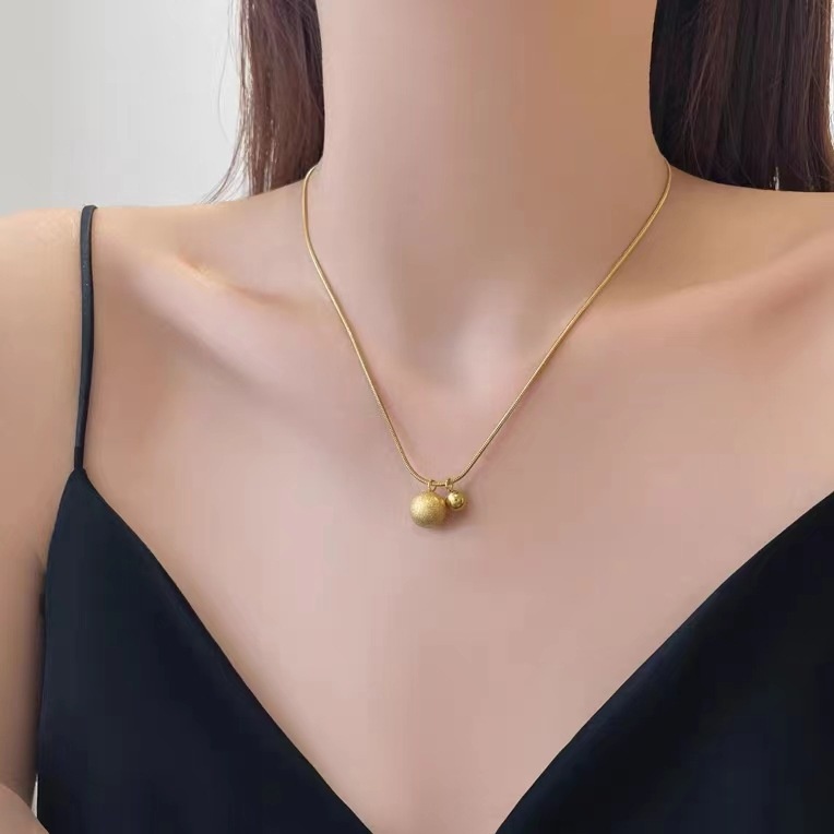 Necklace For Women, High-end, Light Luxury, Niche Design, Clavicle Chain, Sweater Chain, Style, Autumn And Winter High-end Accessories