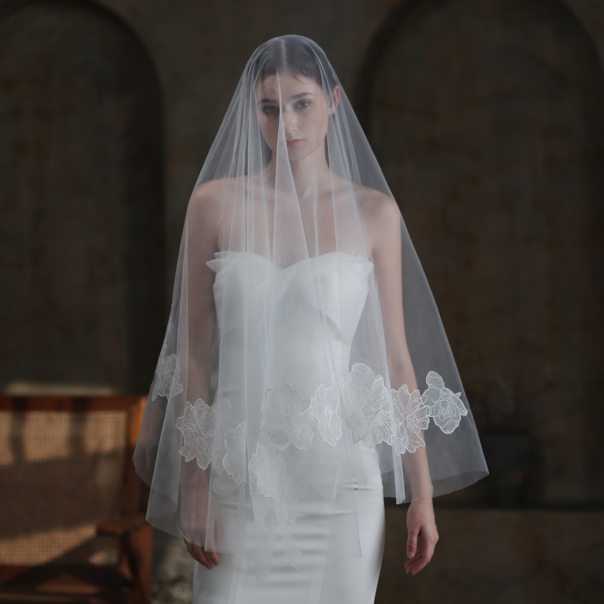 V855 Super Fairy Lace Large Flower Bridal Veil White Retro Medium Length Face Covering No Hair Comb Wedding Travel Photography Headdress