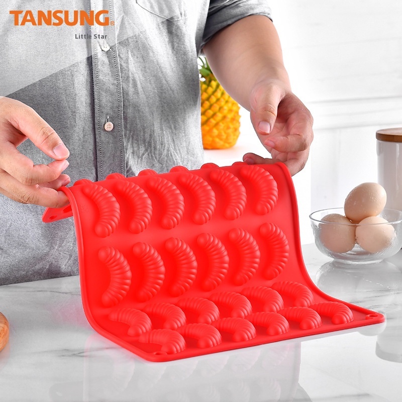 Silicone Cake Mold Chocolate Mold Croissant Silicone Mold Cake Baking Utensils DIYIce Tray