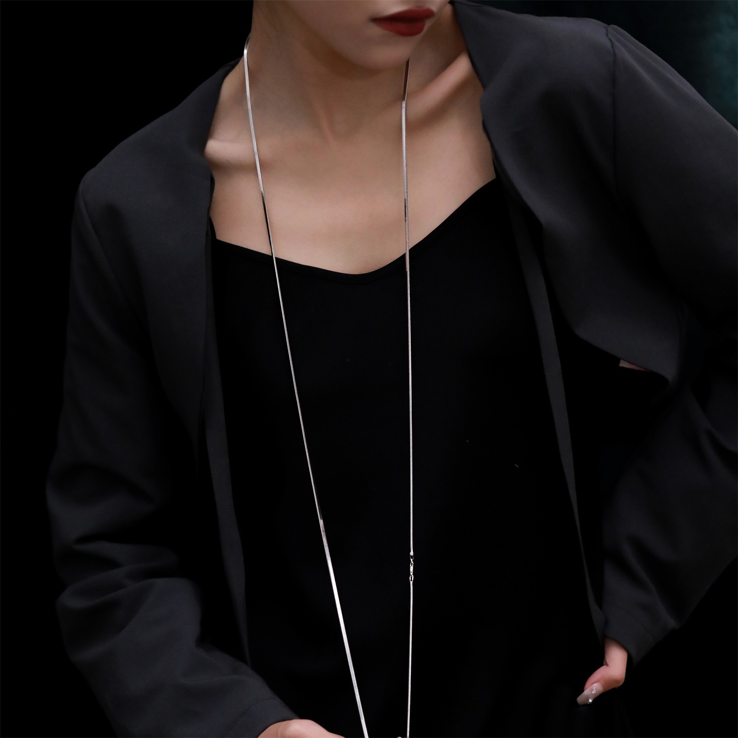 High-end Double-layer Flat Snake Bone Necklace For Women, Fashionable And Personalized Design, Style, High-end Long Autumn And Winter Necklace